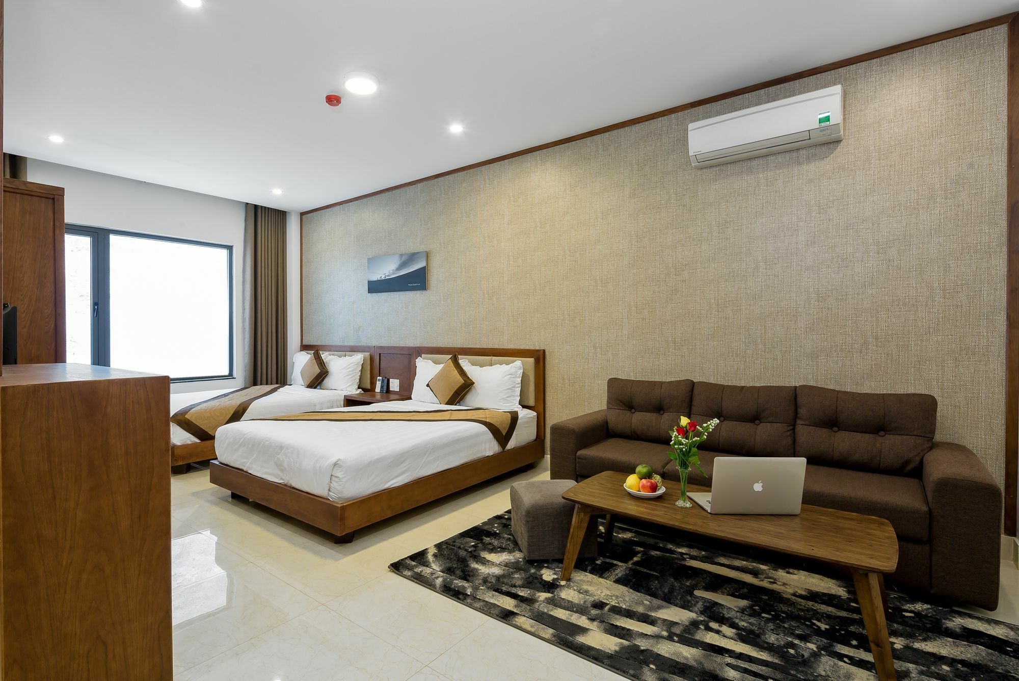 Aris Beach Apartment & Hotel Da Nang Exteriör bild